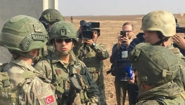 Son dakika: Türk-Rus ortak devriyesi başladı! İşte devriyeden ilk görüntüler