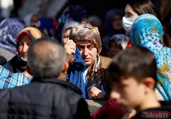 SON DAKİKA: Amasra Bartın'da maden faciasında hayatlarını kaybeden işçiler son yolculuğuna uğurlanıyor - 41