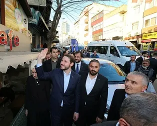 Bakan Albayrak Üsküdarda esnaf ve vatandaşlarla bir araya geldi! Gece gündüz demeden çalışmaya devam edeceğiz
