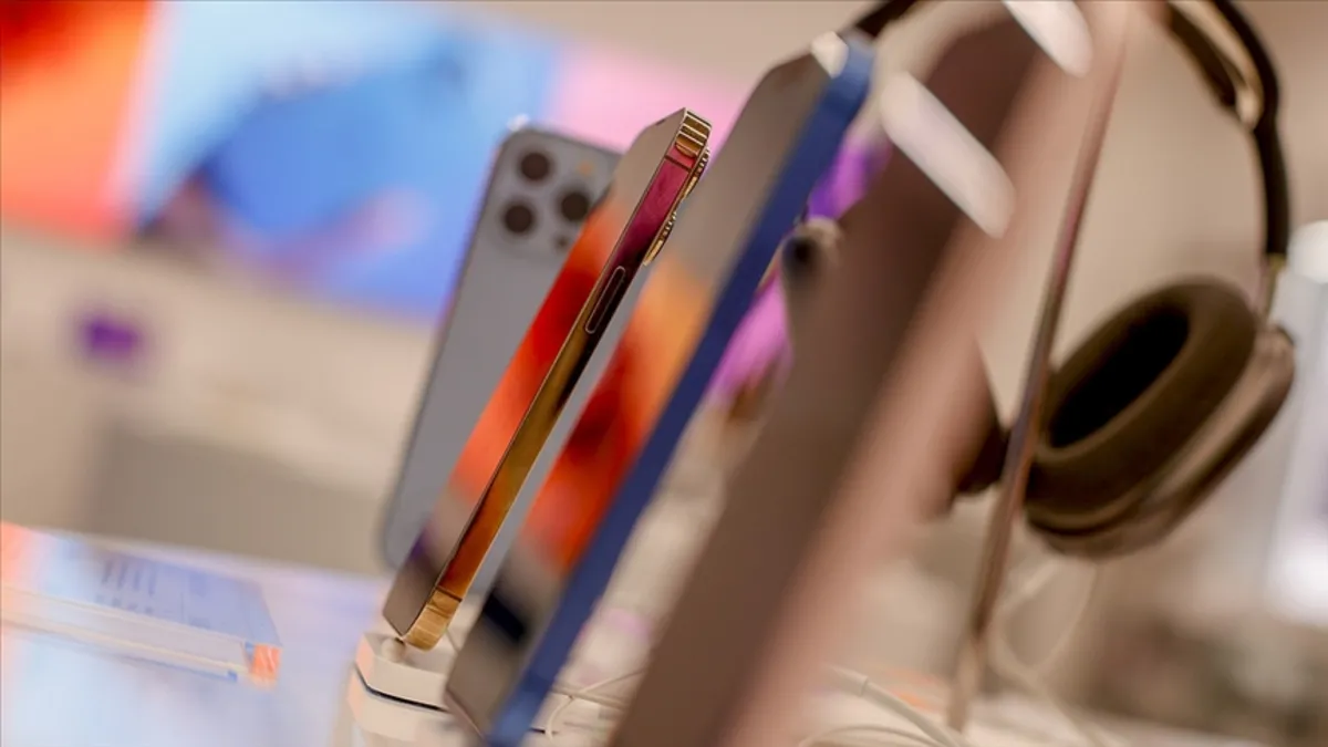 Apple zamlı fiyat listesi Nisan 2025 |  iPhone 11, iPhone 13, iPhone 15, iPhone 16, 16 Pro Max ne kadar, kaç TL oldu?