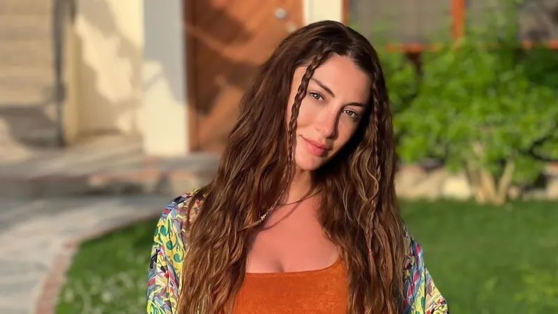 merve-oflaza-4-kilo-verdiren-diyet-2-yontemle-cayir-cayir-kilo-verdi-1712151684218.jpg 2 yöntemle cayır cayır kilo verdi: Merve Oflaz'a 4 kilo verdiren diyet!-4