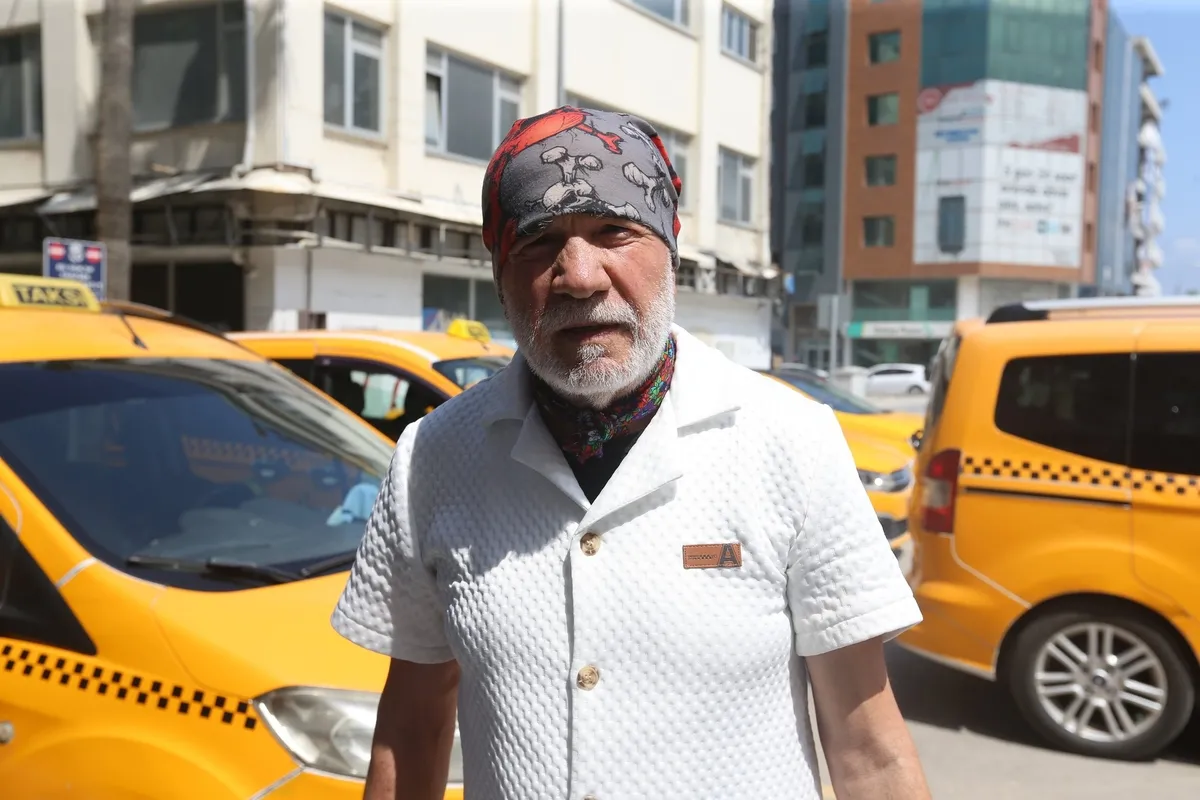 iskenderunda-satirli-saldiri-yemek-yok-cevabi-sonrasi-teror-estirdi-1776862301704.jpeg İskenderun’da satırlı saldırı: Yemek yok cevabı sonrası terör estirdi-4