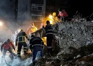 Adanada depremde yıkılan binaları o inşa etmişti! Hasan Alpargüne kelepçeyi vurdular: CHP üyesi oğlu, Kılıçdaroğlu ile fotoğraflar...