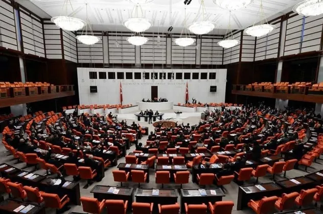 Son dakika: EYT'lilere müjdeli haber! EYT sorunu Meclis'e geliyor! Emeklilikte yaş problemi ortadan kalkıyor mu?