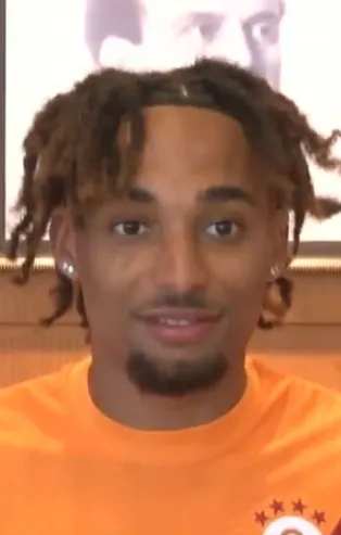 Son dakika: Sacha Boey resmen Galatasaray'da!