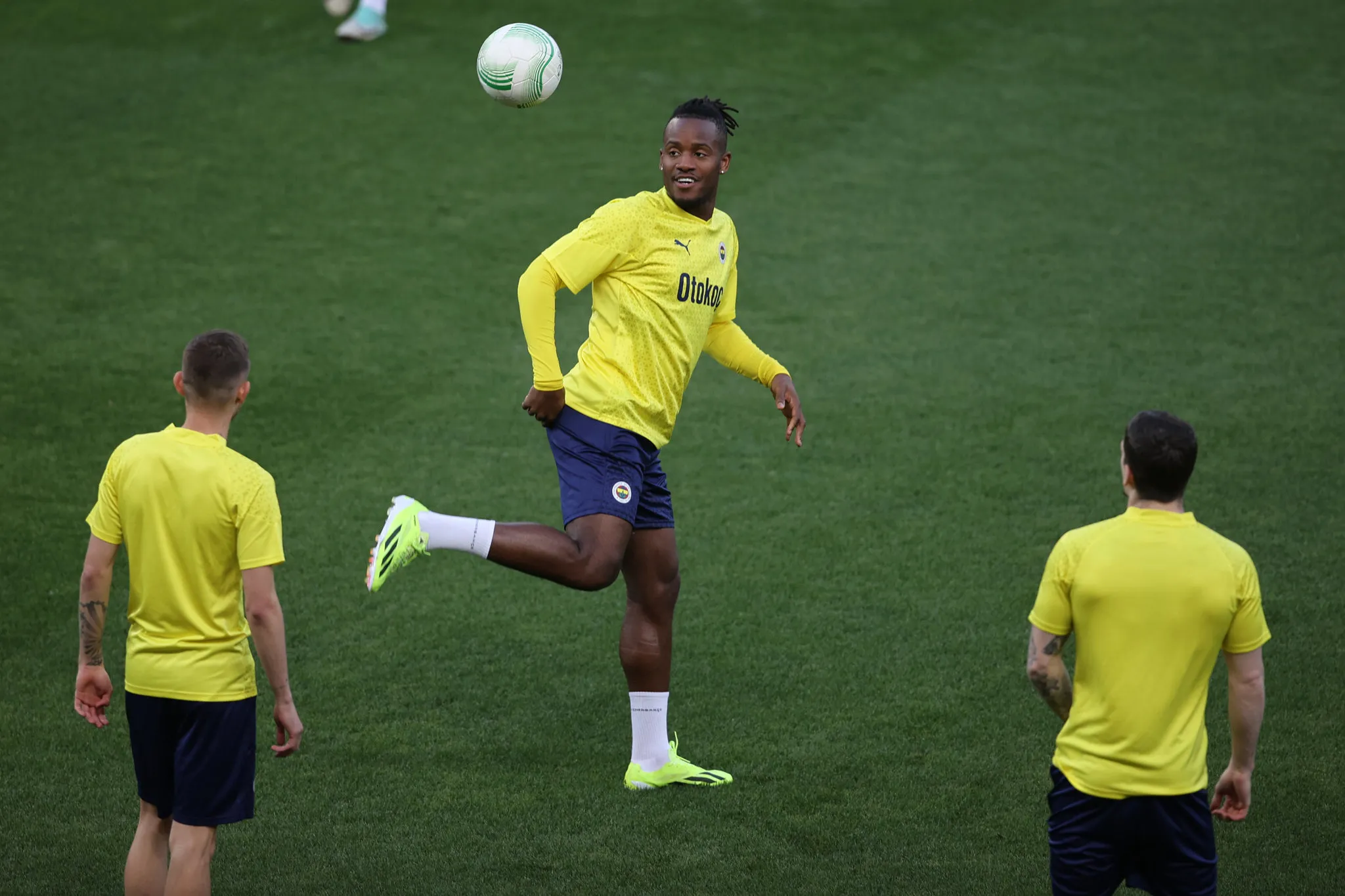 Fenerbahçe'de Batshuayi gelişmesi! Menajeri geliyor - 1