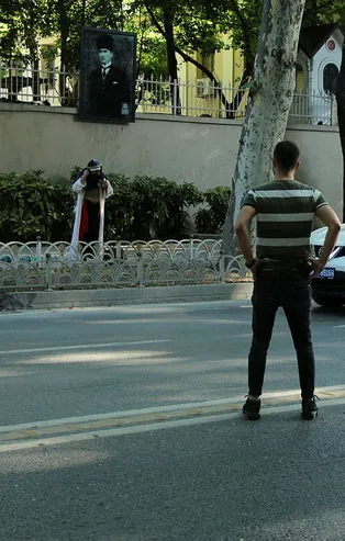 Dolmabahçe'de şüpheli kadın alarmı