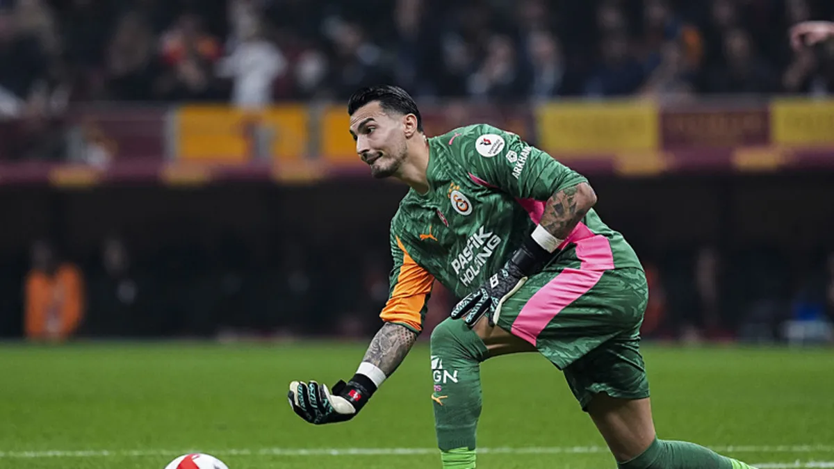 Uğurcan Çakır ilk kez yedek kulübesinde