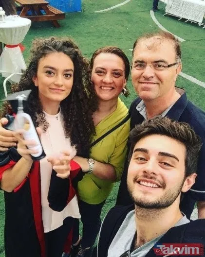 Kardeşlerim’in yakışıklı Ömer’i Bilal Yiğit Koçak annesinin birebir kopyası! Görenler ablası sandı güzelliğiyle büyüledi - 22