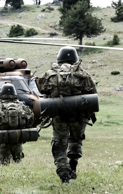 Hainlere darbe üstüne darbe