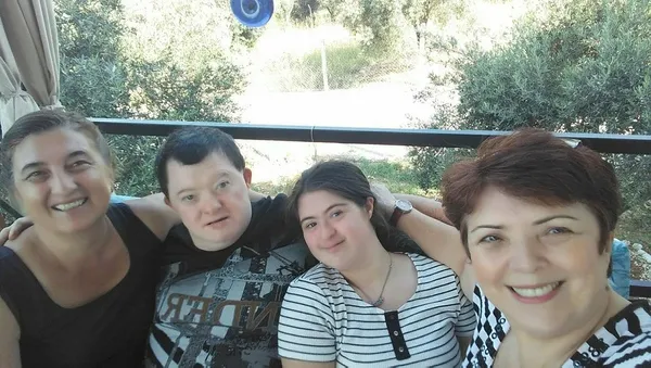 Down sendromlu Serdal ve Ece, birbirini çok özledi: Bakanlık harekete geçti (Koronavirüs haberleri)-2