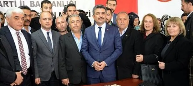 CHP’den istifa eden 40 kişi AK Parti’ye üye oldu