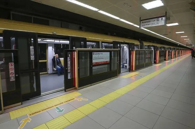 Yenikapı-Atatürk Havalimanı metro hattında teknik arıza | Seferler normale döndü