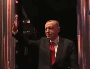 Başkan Erdoğan’dan salona tarihi giriş