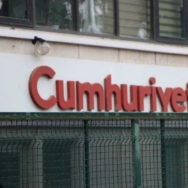 Cumhuriyet gazetesindeki para karşılığı manipülatif haber skandalında CHP izi: e-ticaret sitesi 100 milyon doları nereye harcadı?