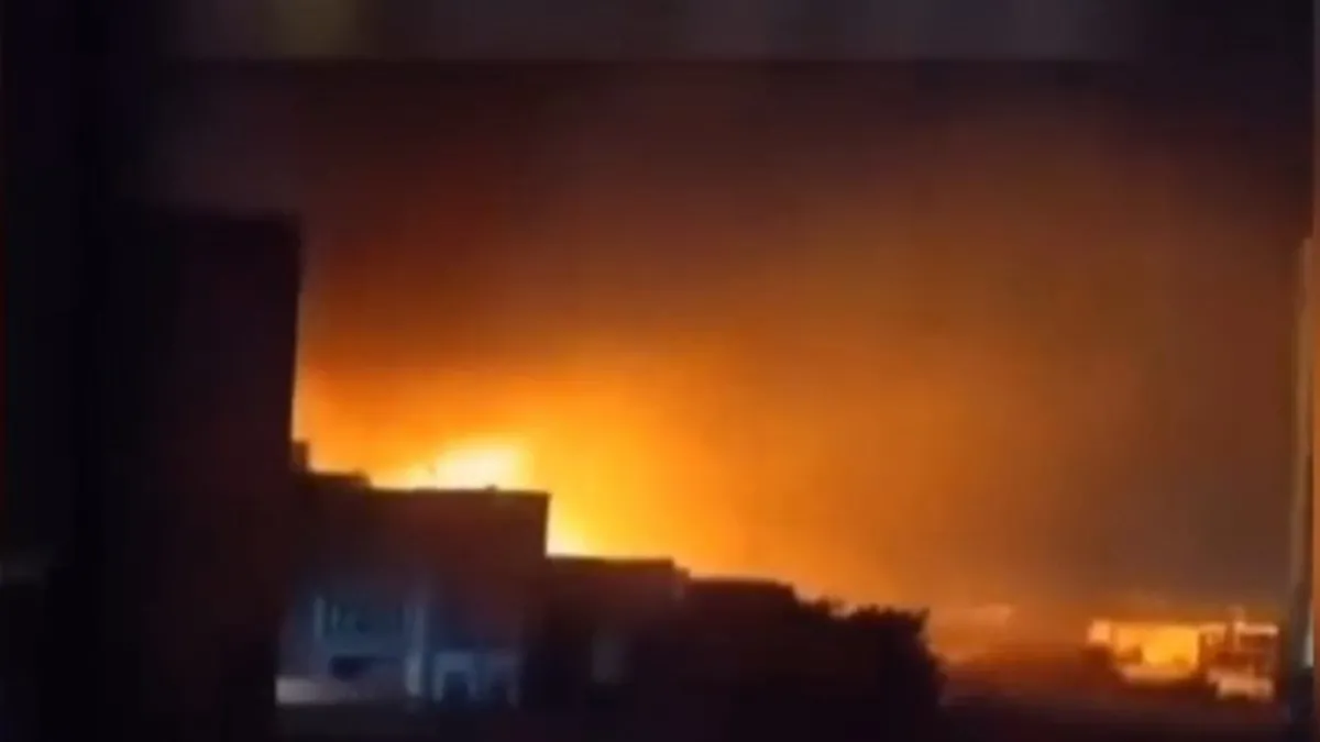 ABD'den Hudeyde kenti limanı ve havaalanına 13 kez hava saldırısı: 3 ölü
