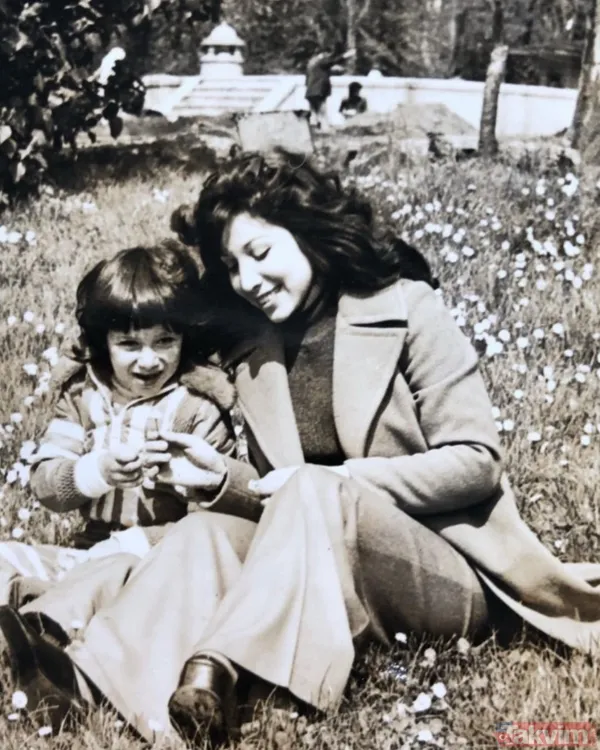 Hakan Ural'ın babasıyla ilgili paylaşımını görenler şaşkına döndü! Oğlunu yıllarca kabul etmemişti: "Babası Selçuk Ural değil miydi?" - 32