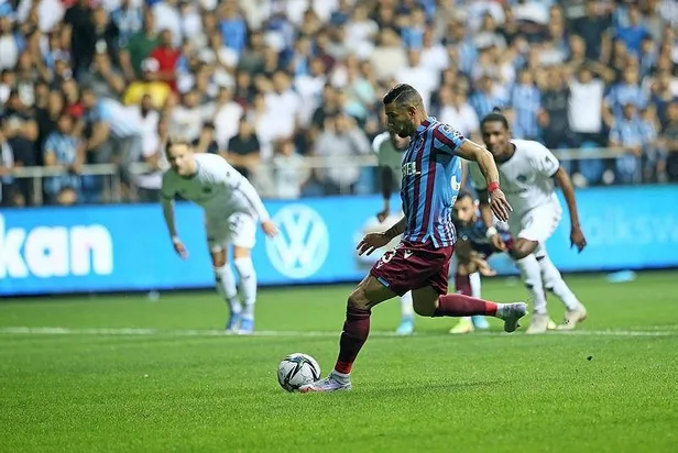 Özel haber... Trabzonspor'da Abdullah Avcı'nın odasındaki boş çerçeve doluyor: Gözler Antalyaspor maçına çevrildi-6