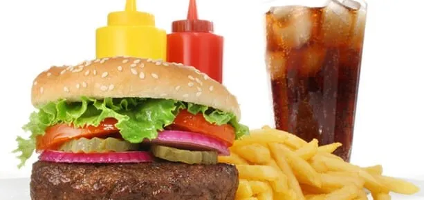 Hamburger ve kola tüketenler dikkat