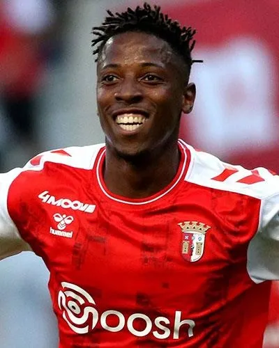 cimbomda-banza-surprizi-yonetim-yildiz-futbolcu-icin-portekiz-ekibiyle-masada-1688078394207.jpeg Cimbom’da Banza sürprizi! Yönetim yıldız futbolcu için Portekiz ekibiyle masada...-4