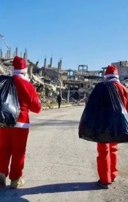 PKK'lı teröristler Rakka'da Noel'i kutladı