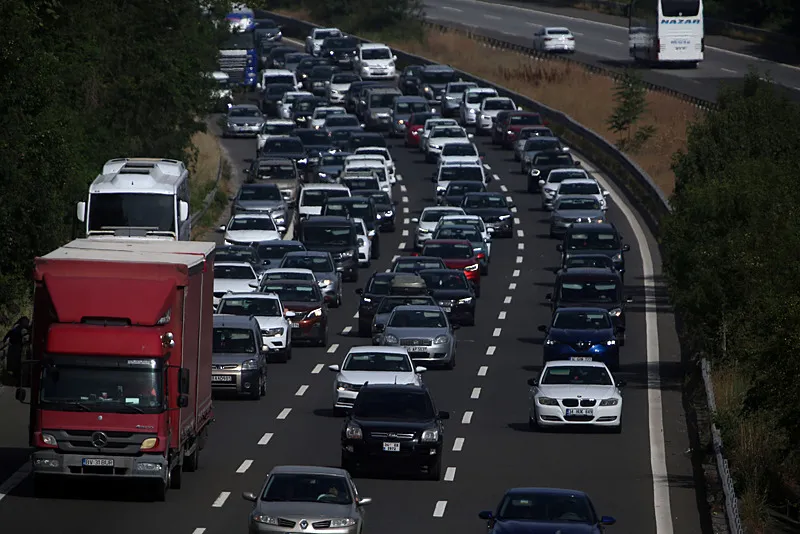 Akın akın gidiyorlar! Kurban Bayramı trafiği böyle görüntülendi | HARİTALI YOL DURUMU - 11