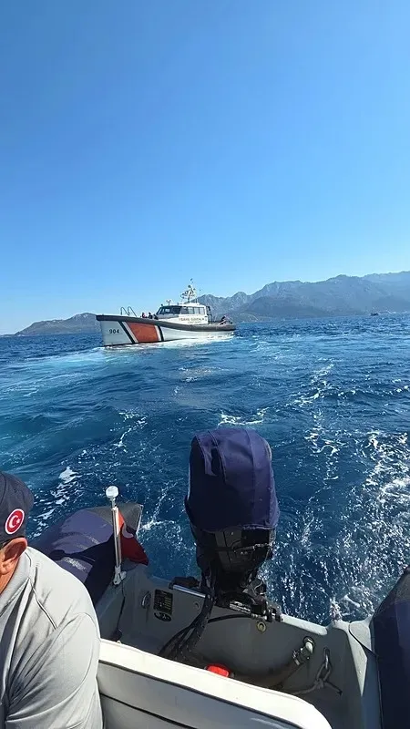 marmariste-denizde-panik-big-boss-isimli-tur-teknesi-batti-sahil-guvenlik-ekipleri-bolgeye-sevk-edildi-1780068559119.jpeg Marmaris’te denizde panik! Big Boss isimli tur teknesi battı: Sahil güvenlik ekipleri bölgeye sevk edildi-3