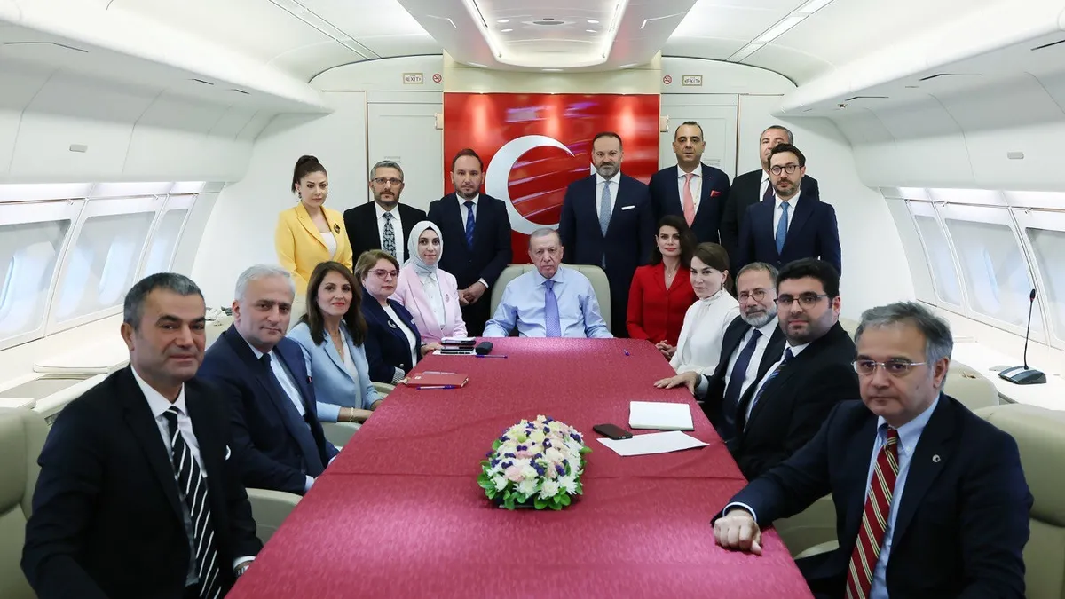 Başkan Erdoğan'dan Kazakistan dönüşü uçakta önemli açıklamalar! Esad'la görüşme ne zaman? Davet masada