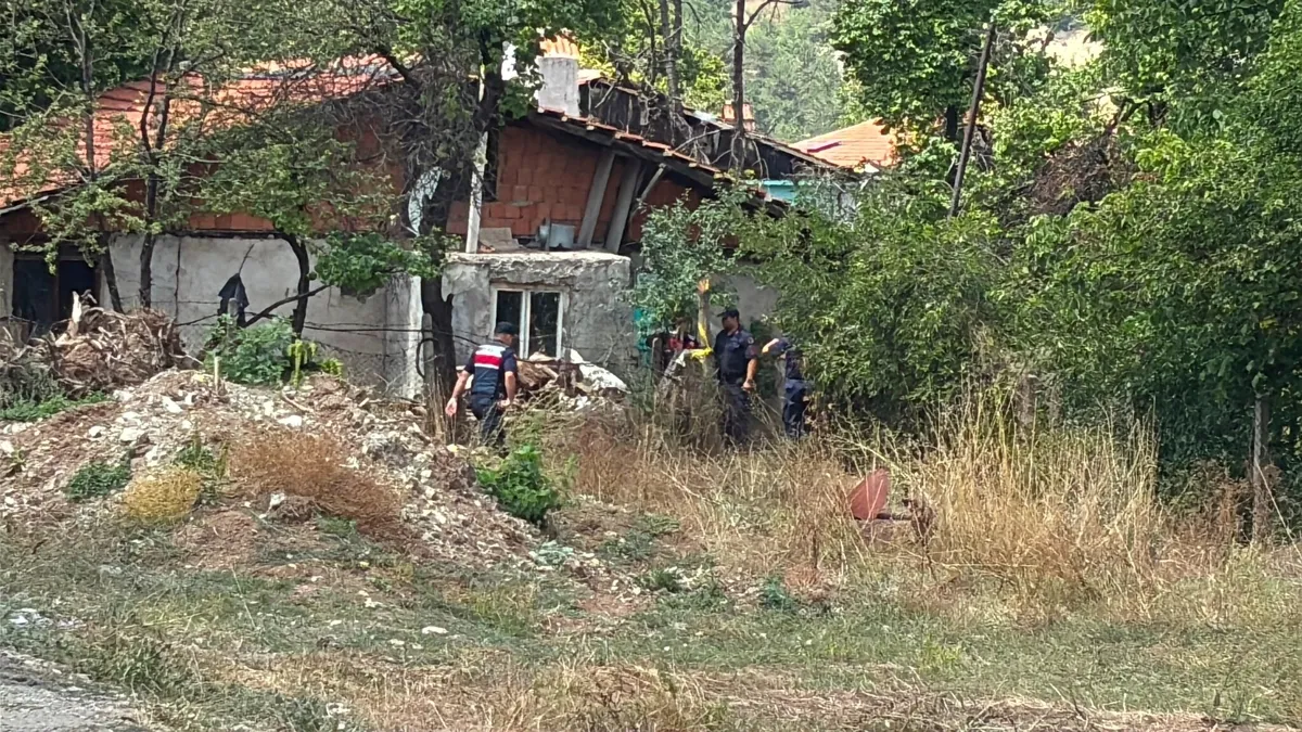 1786621953737.jpeg Bolu'da arazi anlaşmazlığı kanlı bitti: Baba ve oğlu tüfekle vurularak hayatını kaybetti-4