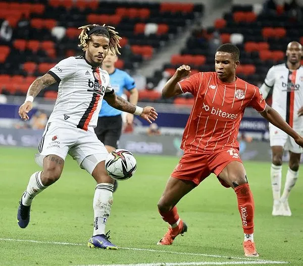 turkcell-super-kupa-besiktasin-besiktas-antalyaspor-maci-ozet-izle-1641415350766.jpeg