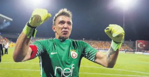 Fernando Muslera açık kapatıyor