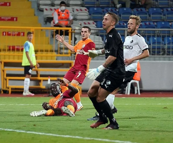 Galatasaray, Randers'i 2-1 mağlup etti | MAÇ SONUCU-6