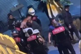 İzmir’de skandal olay! Kavgayı ayıran polise saldırıp kafa attı