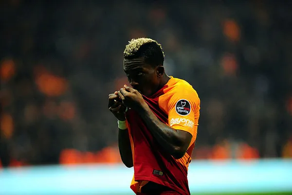 henry-onyekuru-galatasaraya-calim-atti-fransizlar-devrede-1608045990749.jpg Henry Onyekuru Galatasaray'a çalım attı! Fransızlar devrede...-2