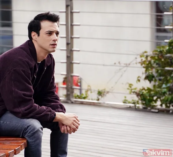 Mert Yazıcıoğlu ile Kerem Bürsin tatilde! İkilinin tekne pozu sosyal medyayı salladı! “Tek rakibim Kerem Bürsin” demişti... - 9