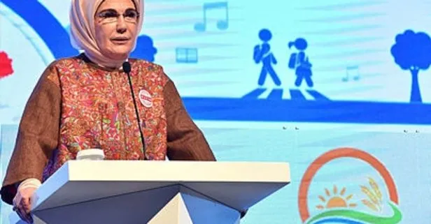 Başkan Recep Tayyip Erdoğan'ın eşi Emine Erdoğan'dan bayram mesajı!