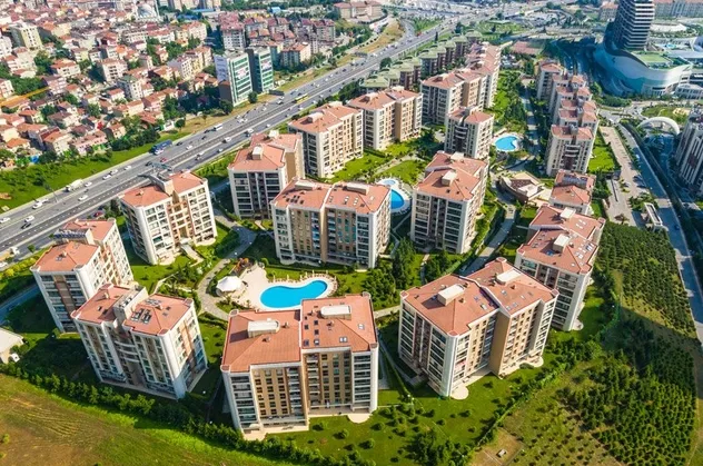 Lüks sitede haşema skandalı