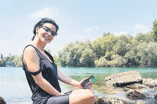 Aşkı Burak Dayı ile Antalya'da tatil yapan Merve Boluğu "Hayatı akışına bıraktım" mesajı verdi