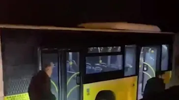 Arnavutköy'de İETT otobüsü ormana uçtu!