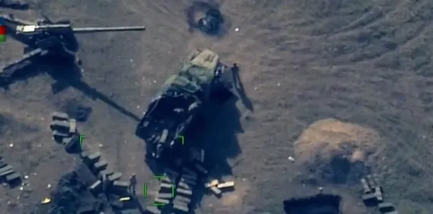 Son dakika: Azerbaycan, Ermenistan'dan Gence intikamını böyle aldı! İşte cephe hattından yeni görüntüler-1