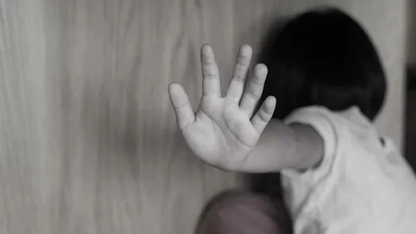 cocuklara-yonelik-mustehcen-goruntu-davasinda-14-saniga-tahliye-1648472527204.jpeg Parayla çocukların müstehcen görüntülerini satıyorlar iddiası! İlk duruşmada karar-3