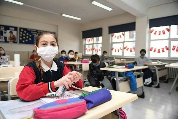 1.5 yılın sonunda bugün yüz yüze eğitim için ders zili çaldı-1