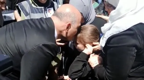 Şehit polis Zafer Mat Yozgat'ta son yolculuğa uğurlandı-4