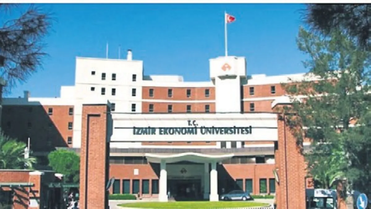 Üniversitede skandal oylama! Kız öğrencileri güzel-çirkin diye listelediler