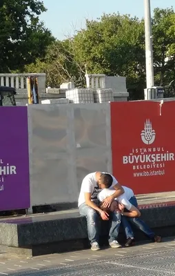 Taksim'de çekilen görüntüler yürekleri burktu