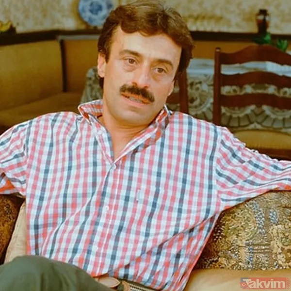 Yedi Bela Hüsnü’nün Cemal’i Şevket Altuğ’un eşi bakın hangi oyuncu çıktı! 53 yıl dile kolay! Süt Kardeşler’in yıldızıyla... - 7