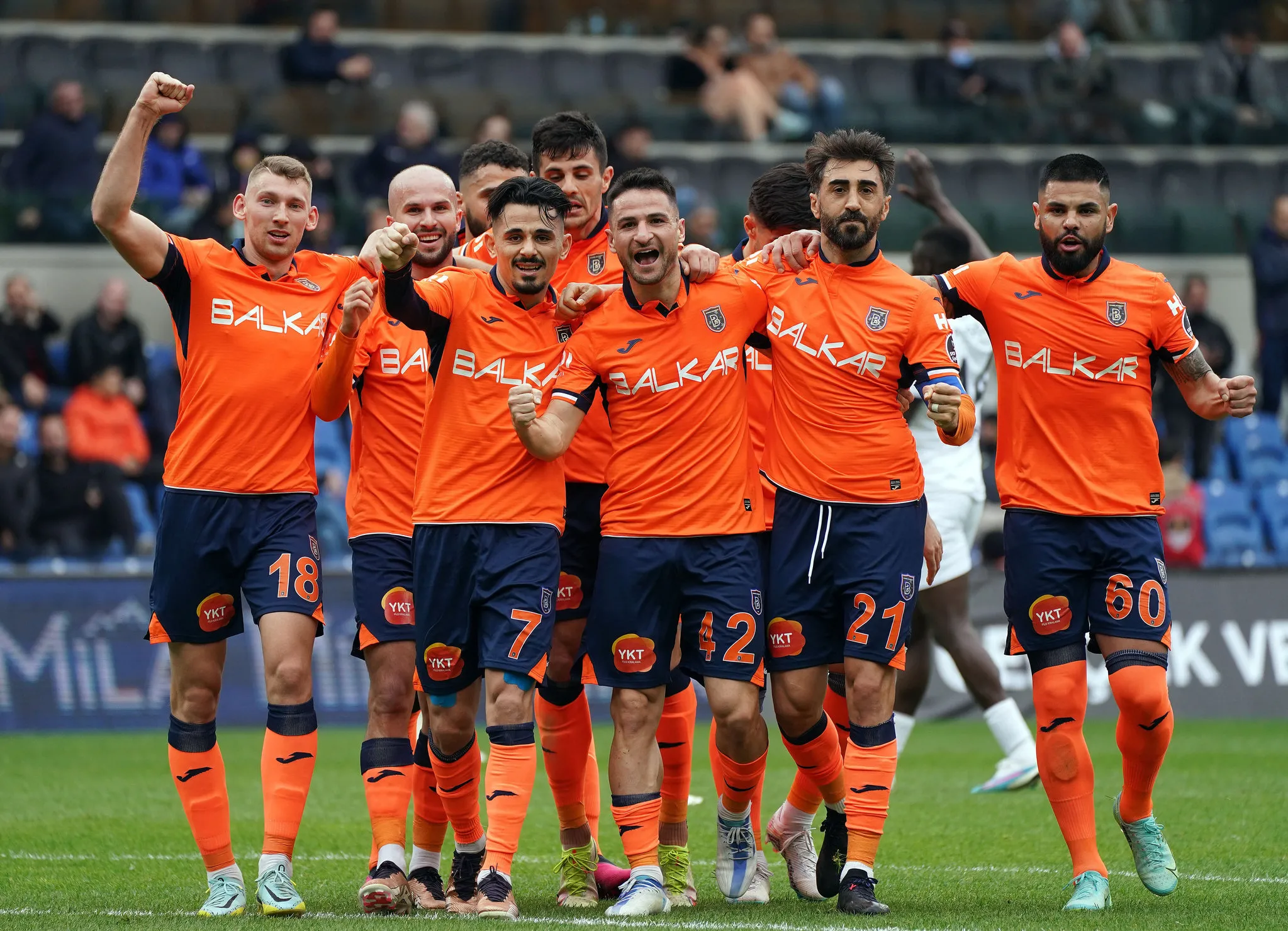 Okan Buruk kararını verdi! Başakşehir maçında yedekler - 4