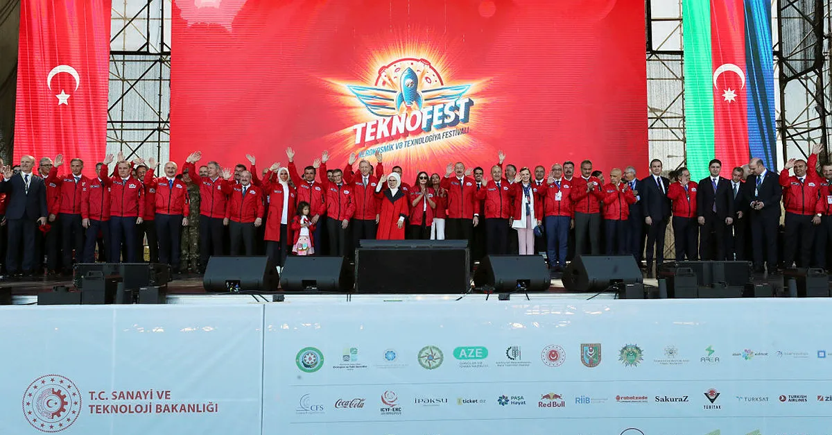 Fransız AFP’nin gündemi Azerbaycan’daki TEKNOFEST! Dikkat çeken İHA, SİHA yorumu!
