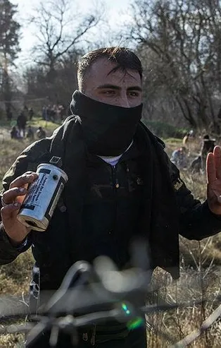 Yunanistan'dan göçmenlere sert müdahale!