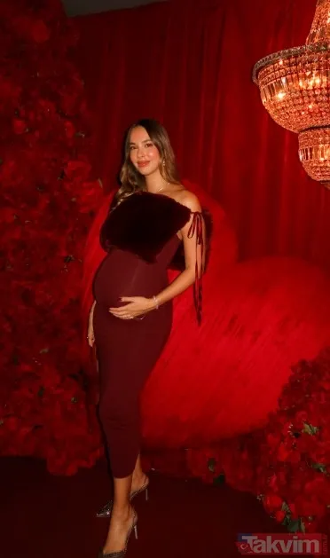 Mark Başoglu ile evlenen Sima Tarkan'dan hamilelik pozları: Nişan töreninden kareler gündemde - 1